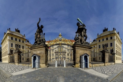 Pražský hrad brána gigantů
